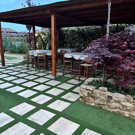 Fattoria Palazzeta - Pet & Family Friendly Aparthotel Чечина Екстериор снимка