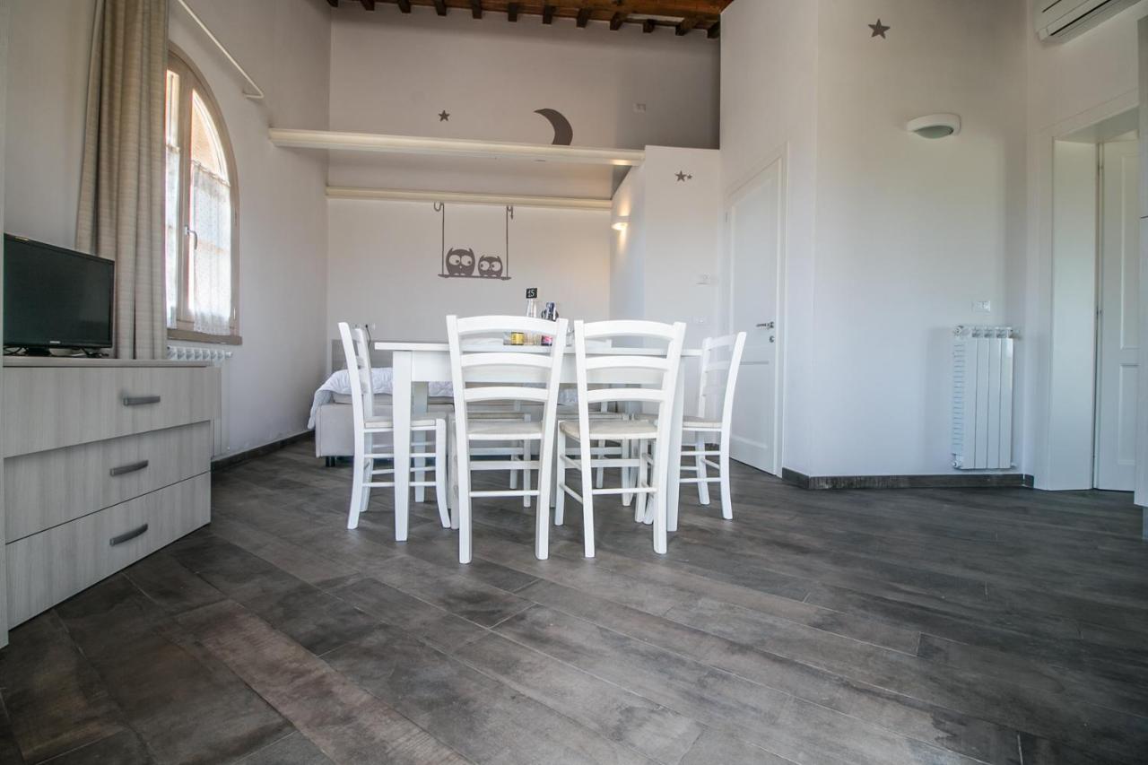 Fattoria Palazzeta - Pet & Family Friendly Aparthotel Чечина Екстериор снимка