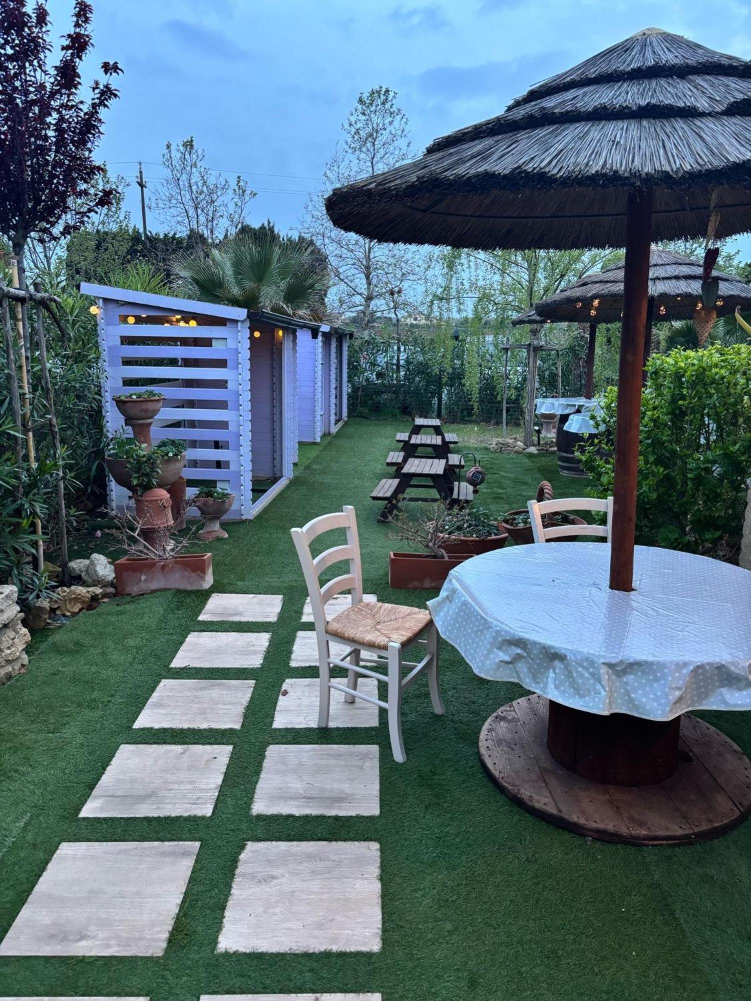 Fattoria Palazzeta - Pet & Family Friendly Aparthotel Чечина Екстериор снимка